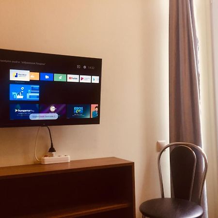 A Little Good Room 利沃夫 外观 照片