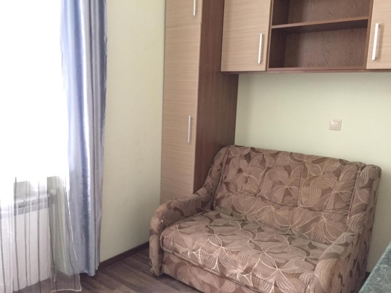 A Little Good Room 利沃夫 外观 照片